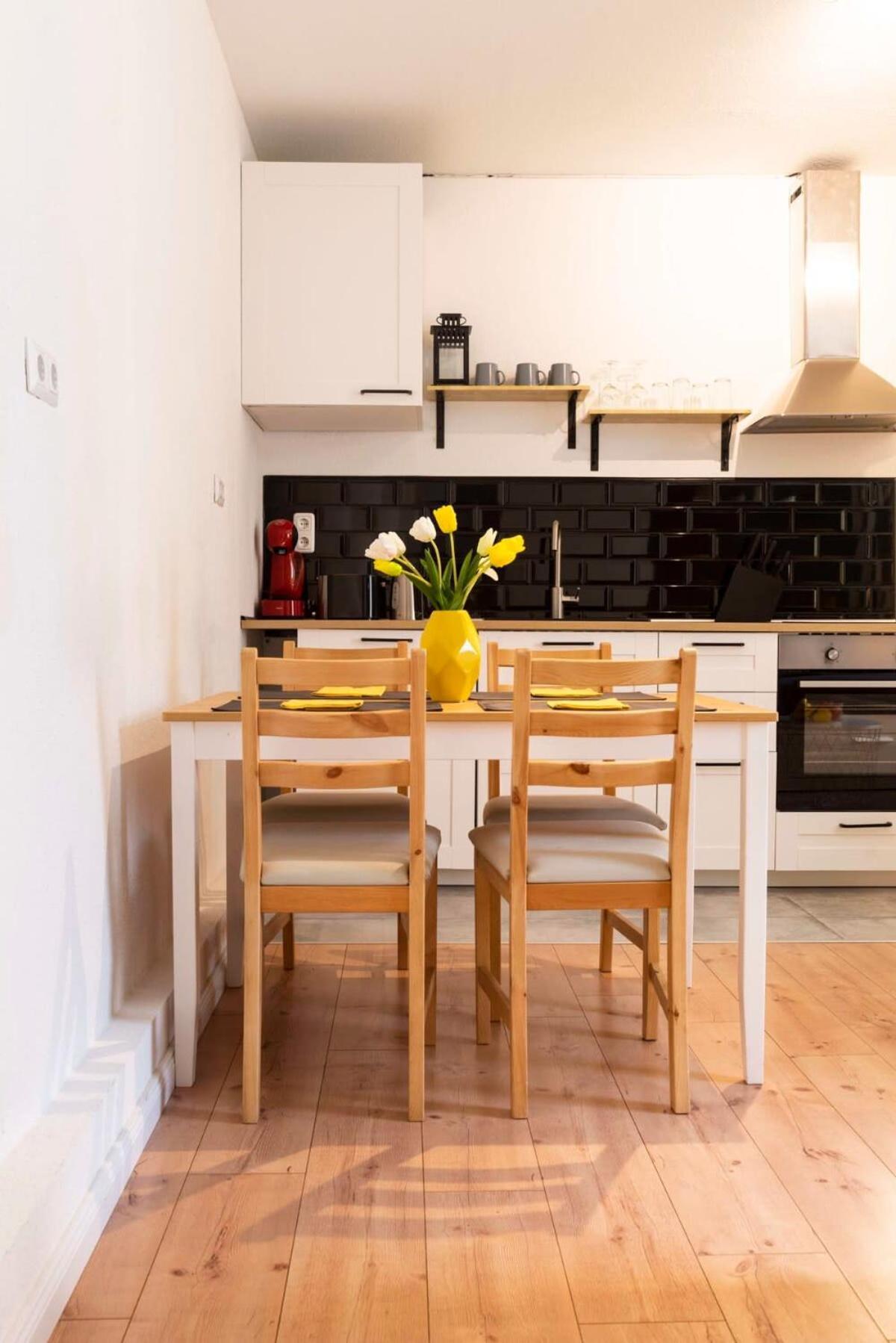 2 Bedroom In Great Location In Kreuzberg Berlin Eksteriør billede